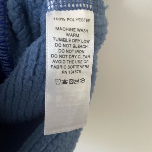 Vineyard Vines Flag Patch Grid Fleece Vest - Picture 4 of 4